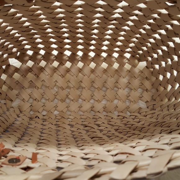 Cane tote with leather straps - Picture 5 of 7